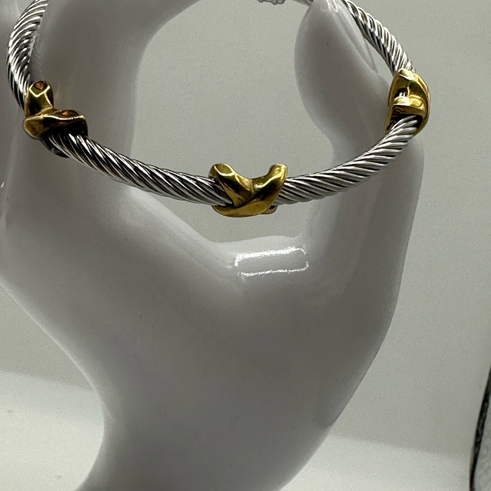 Elegant Silver and Gold Women's Bracelet